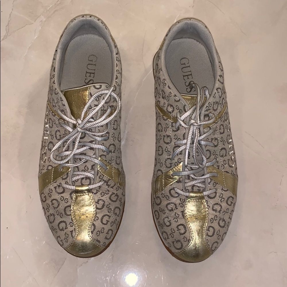 Guess signature gold sneakers